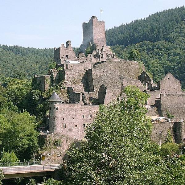 BurgManderscheid_CC2.5