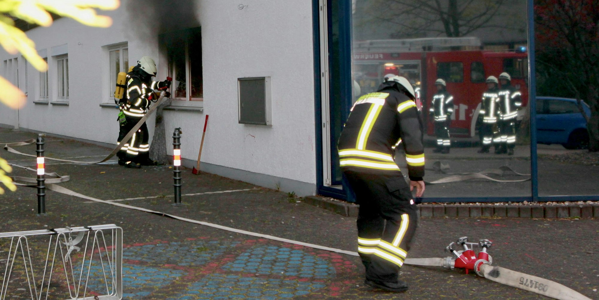 Fluechtlingsunterkunft_brennt