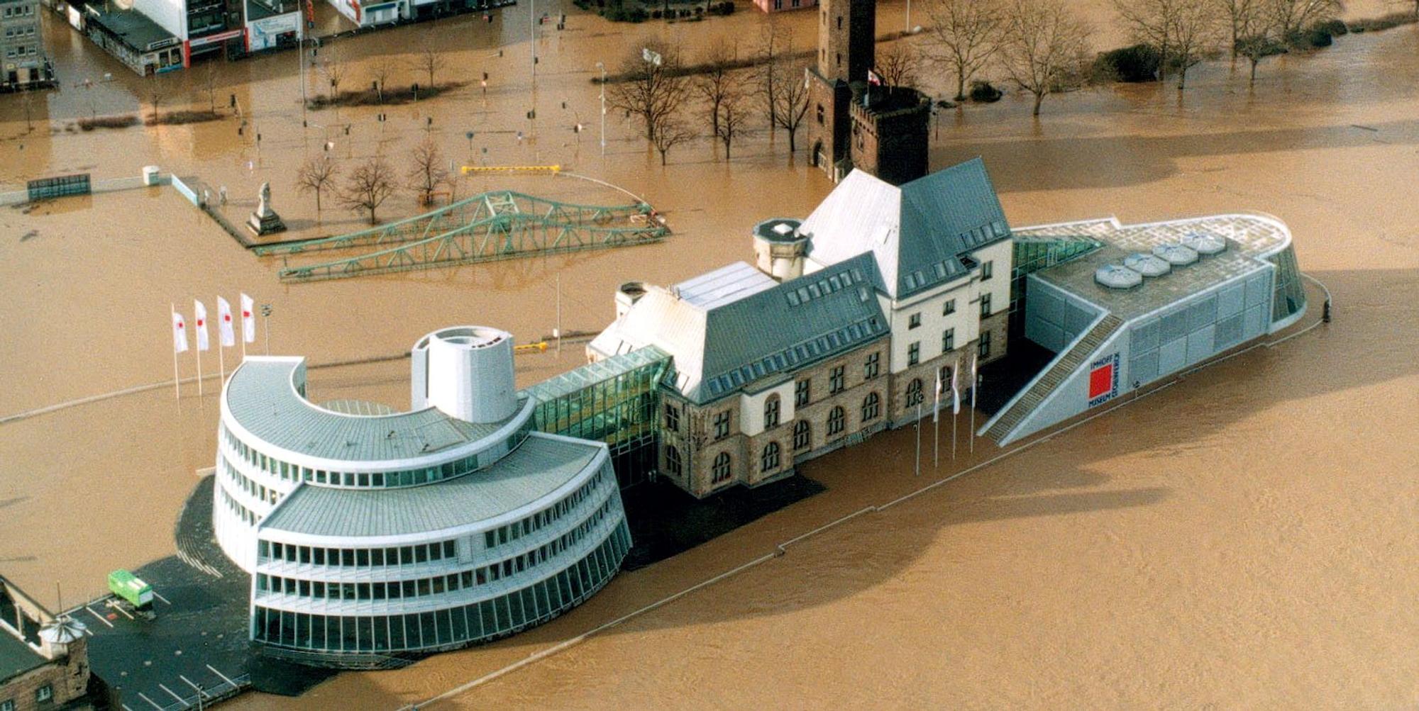 hochwasser rhein