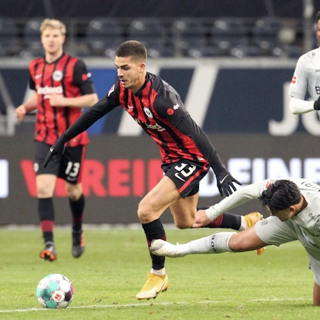 Leverkusen in Frankfurt Amiri