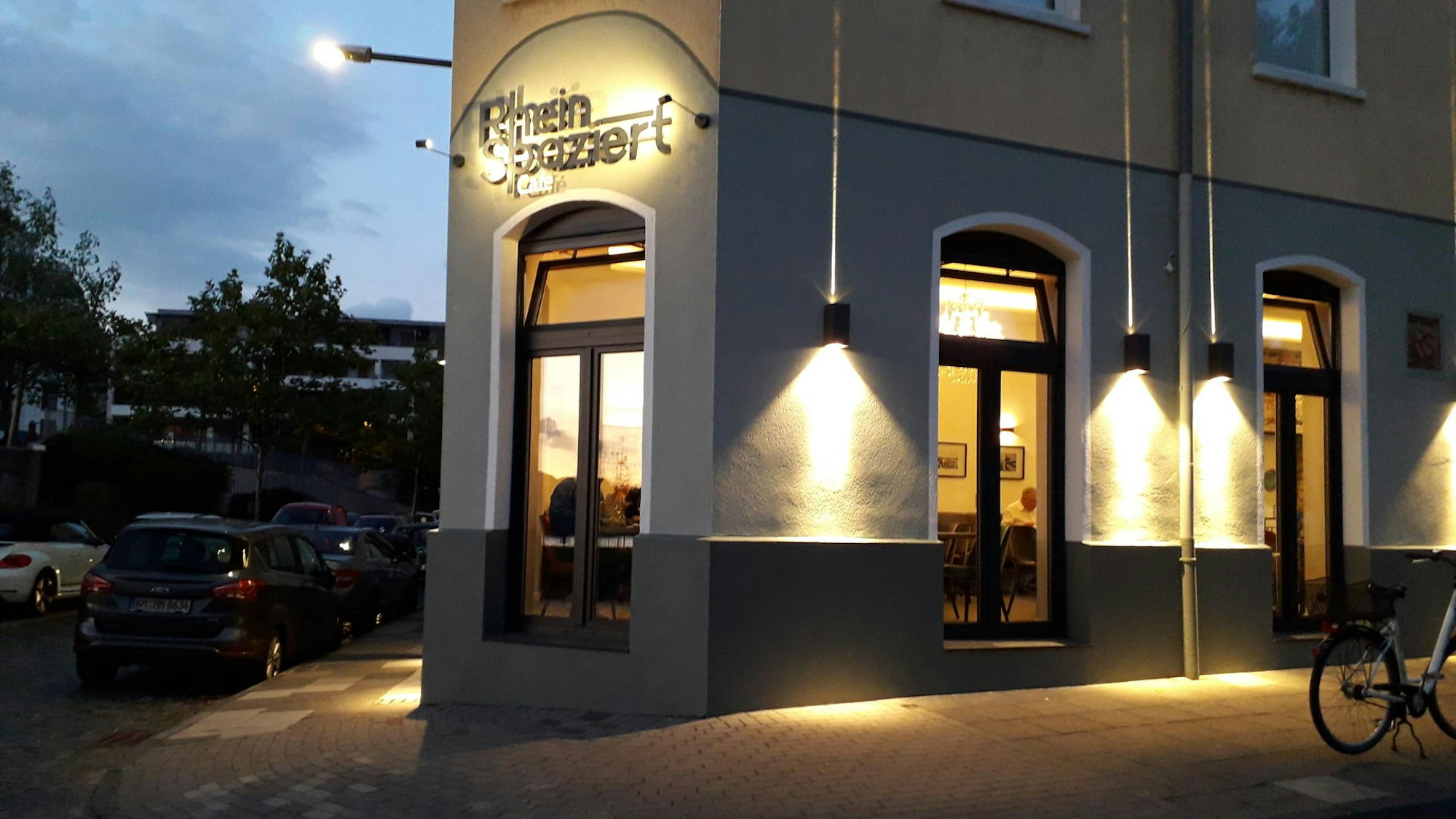Das „Café Rheinspaziert" in Mülheim