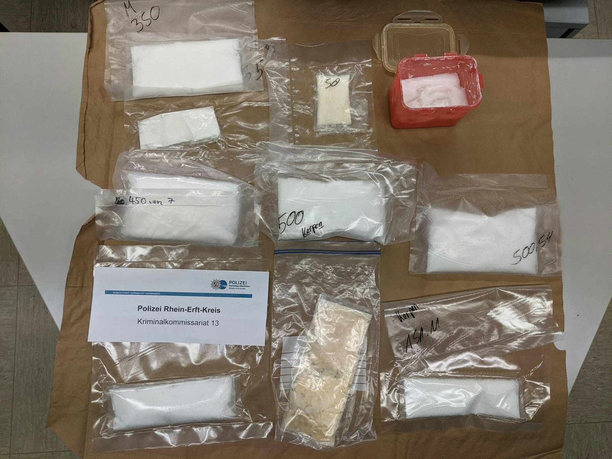 20220211-ber-drogenfund-polizei-2