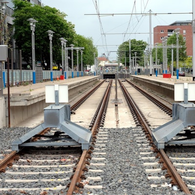 MDS-KSTA-2016-05-20-71-99826283