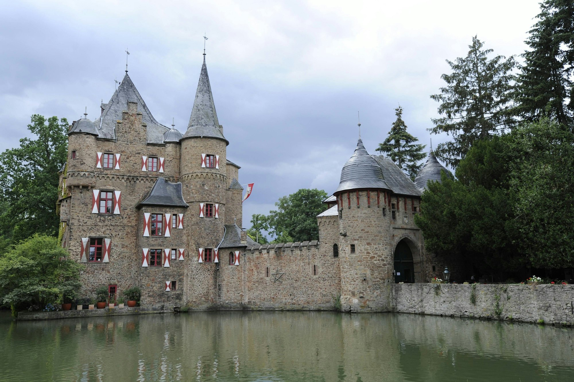 Burg Satzveyimago55593285h