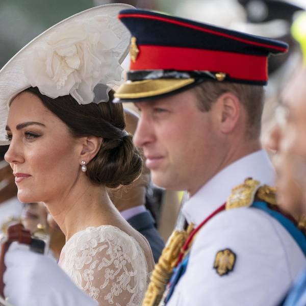 Prinzessin Kate und Prinz William bei der Hochzeit von Kronprinz Hussein von Jordanien.