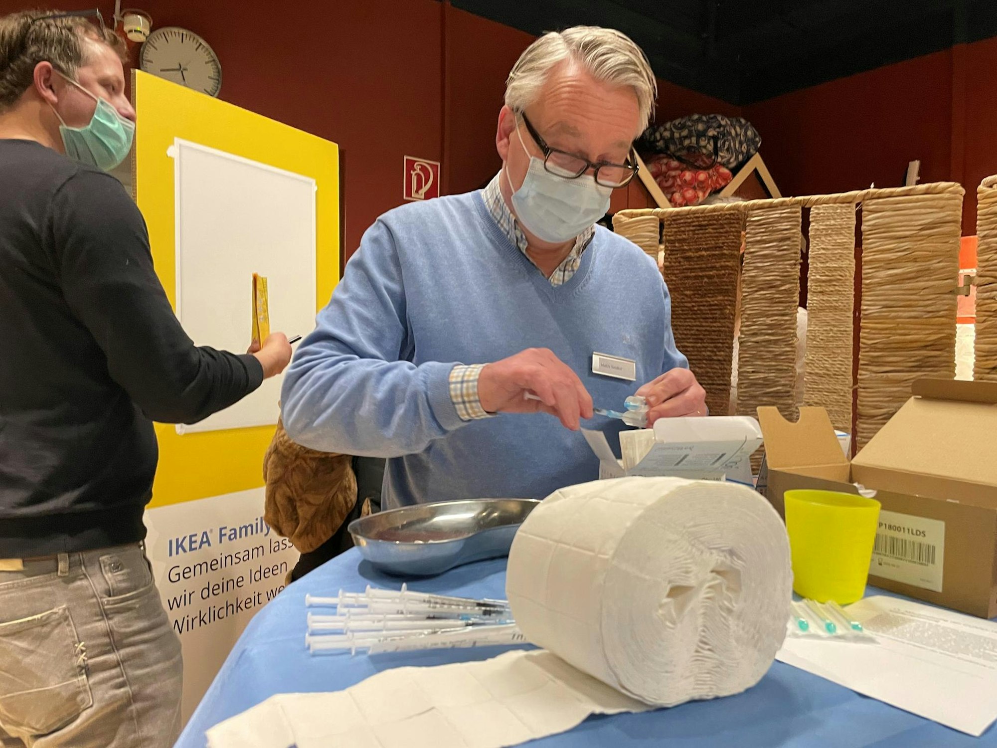 20211229-ber-nip-impfen-ikea (5)