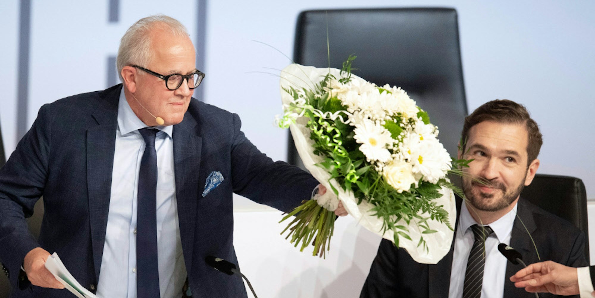 35391B3C-FC9B-4C58-842F-CDFF079AC858