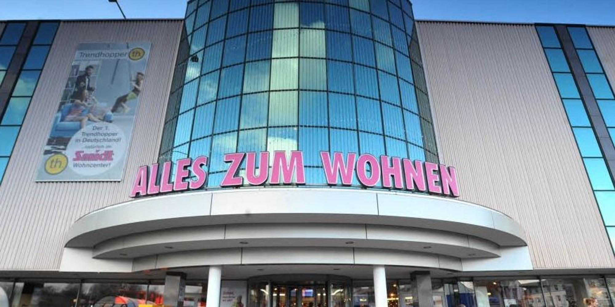 Möbelhaus in Leverkusen: Lorenz Smidt streicht die Segel – was passiert mit der Rundsporthalle?
