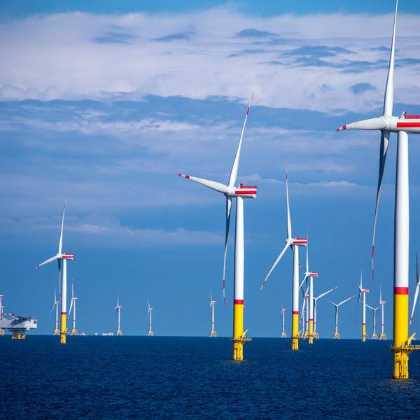 Bornholm Windkraft dpa 101022