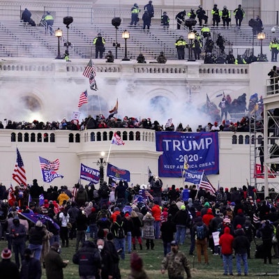 Kapitol Sturm AP 120122