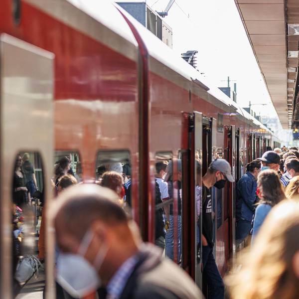 DB Bahnhof Menschen