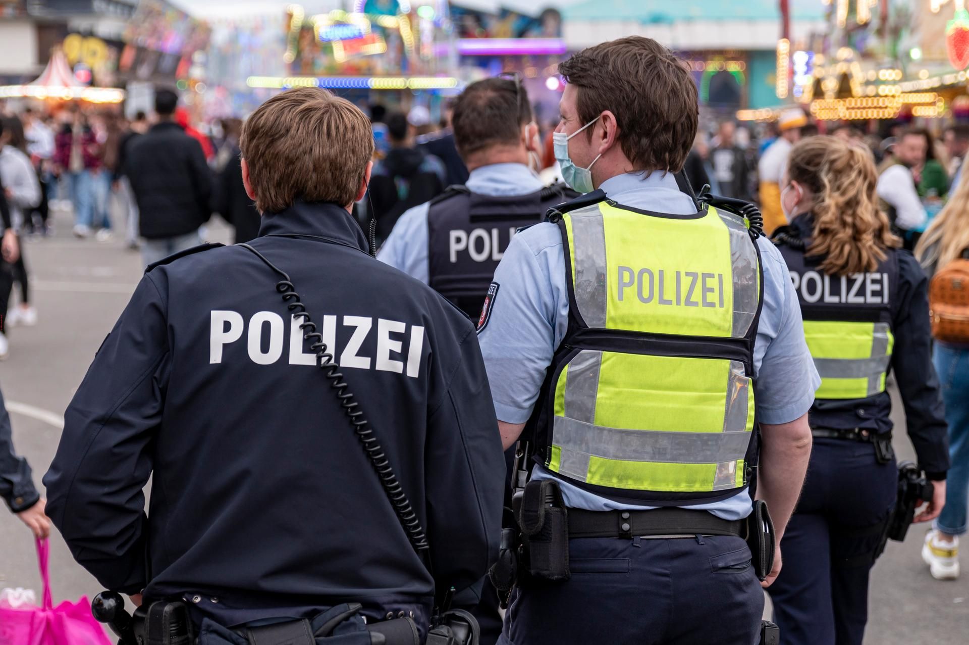 Kirmes Deutz Polizei