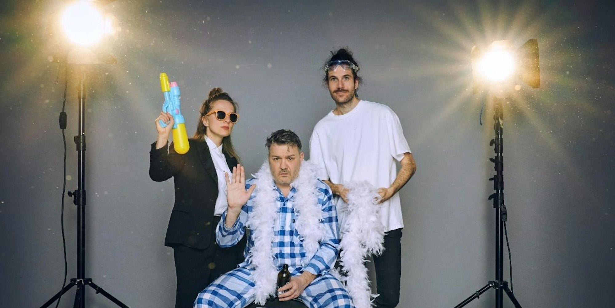 Martin Bechler (M.) mit Keyboarderin Jenny Thiele und Schlagzeuger Jannis Knüpfer