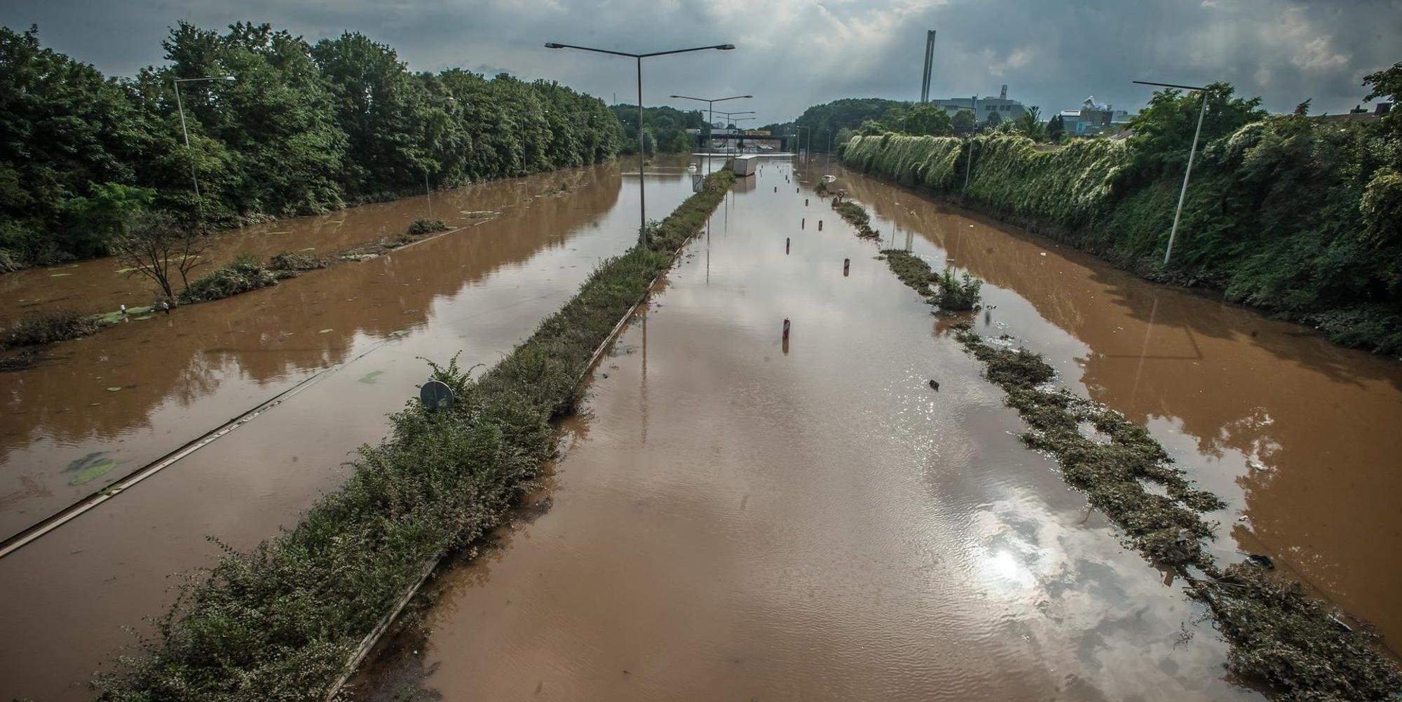 hochwasser_Autobahn1_RLE_leverkusen07152021ALF_5374