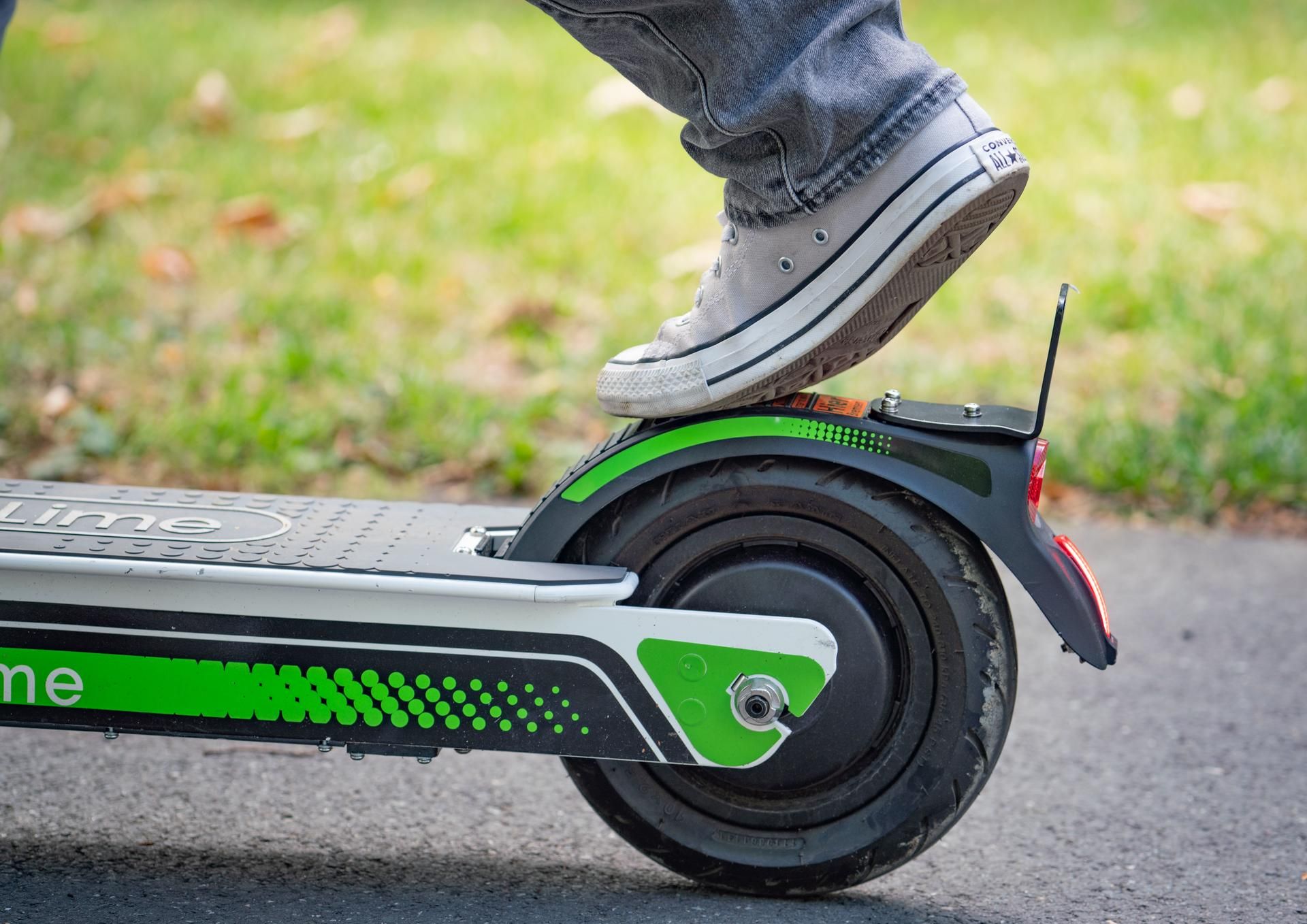 E-Scooter Symbol dpa 160819
