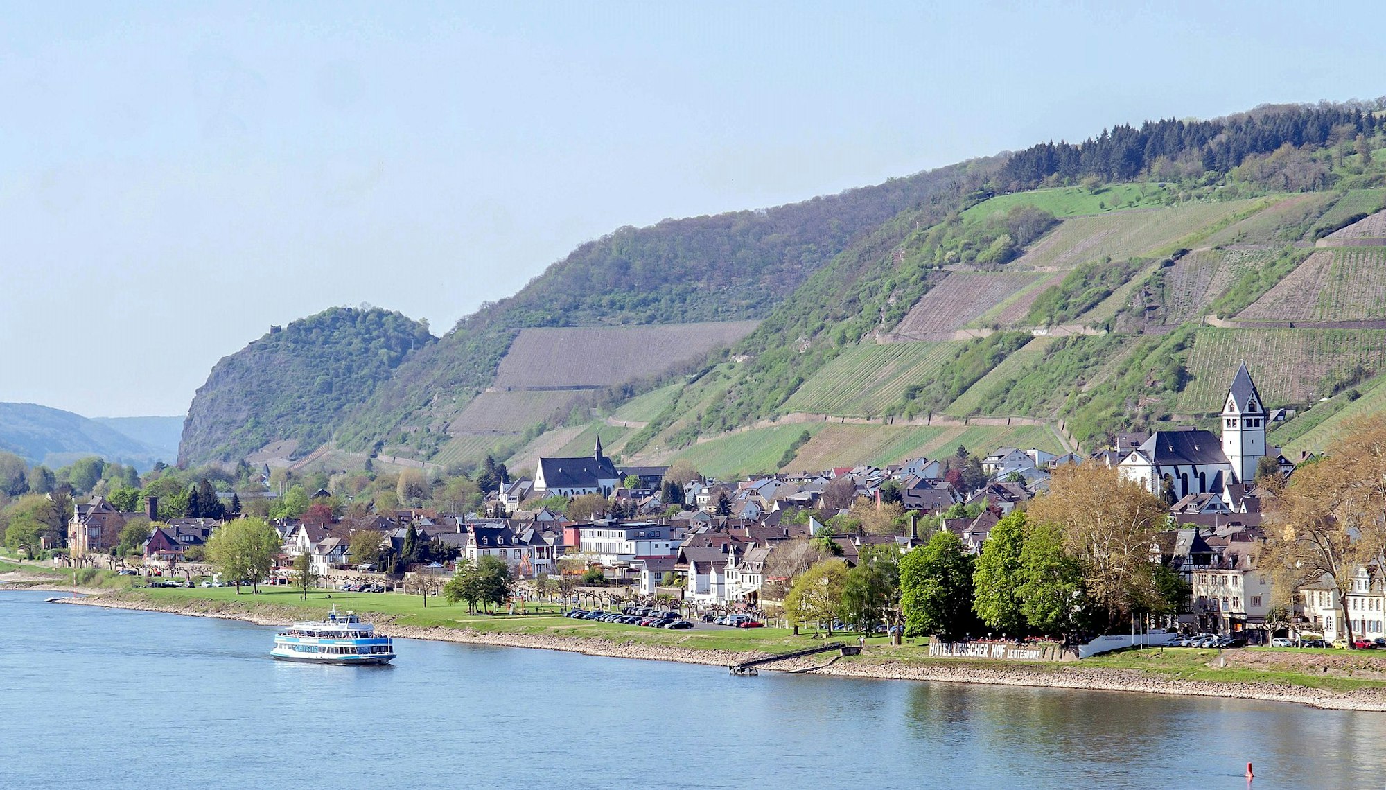 Wiki 920px-Leutesdorf_2019_Rolf KranzCC4.0