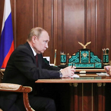 Putin Shoigu ap 070722