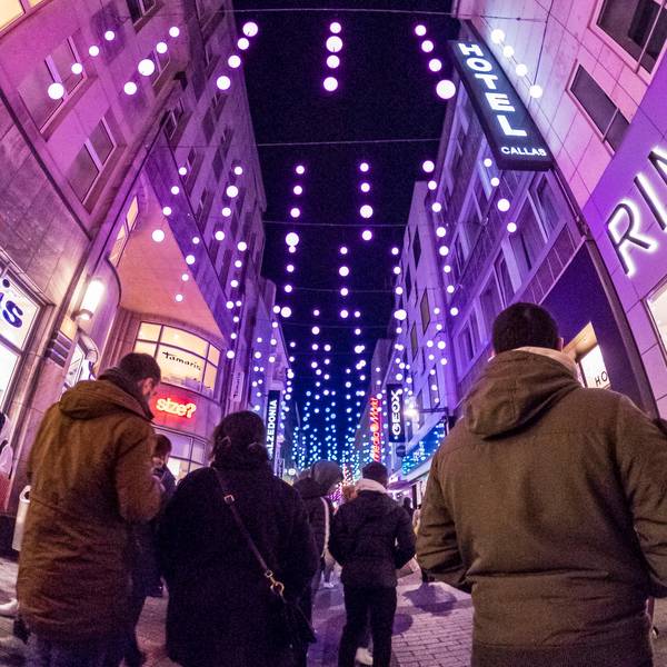 Weihnachtsbeleuchtung Hohe Straße ROLL