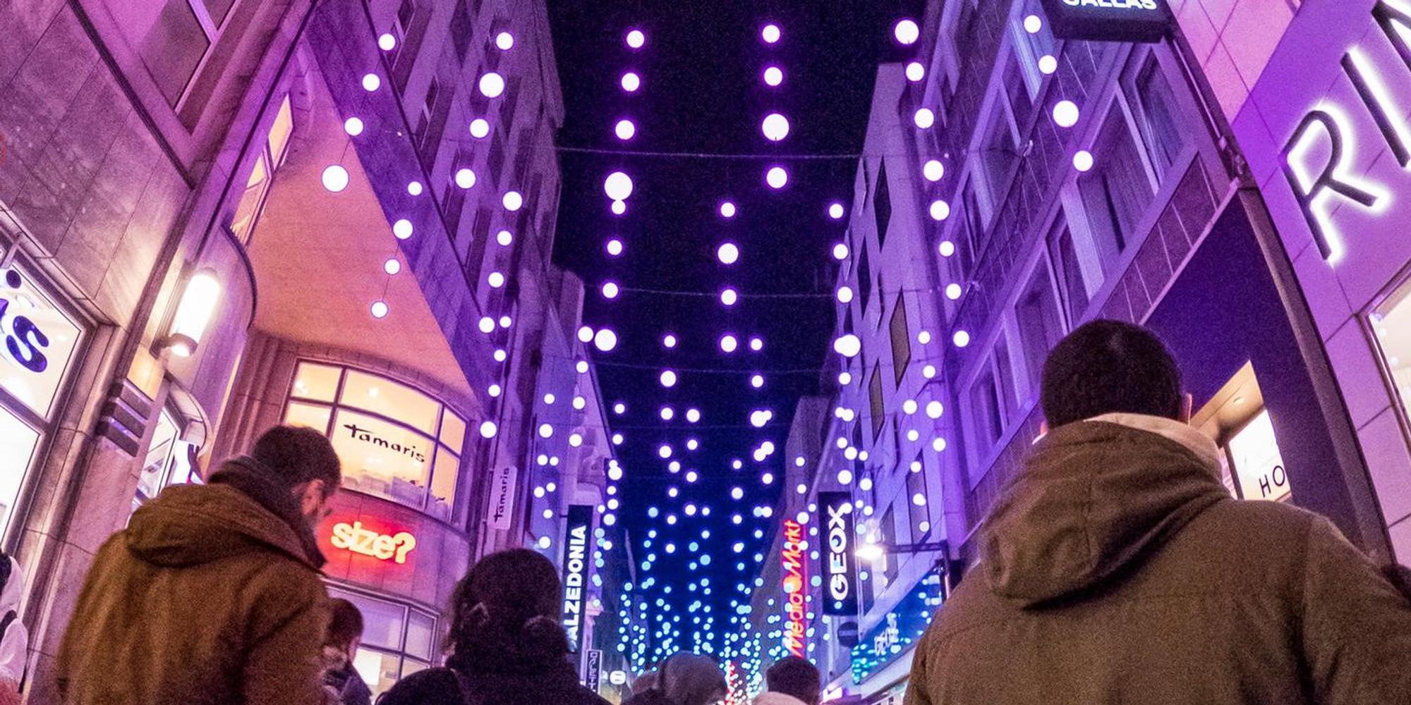 Weihnachtsbeleuchtung Hohe Straße ROLL