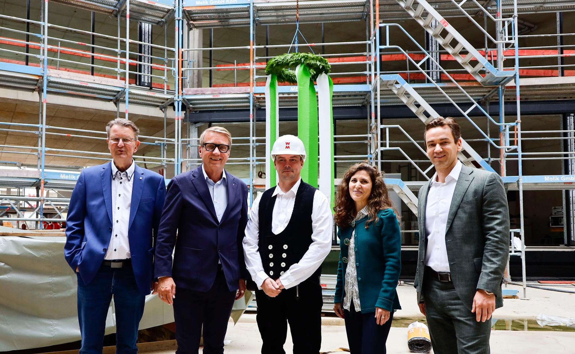 Menschen Richtfest Cologneo