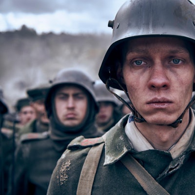 Schauspieler Felix Kammerer als Soldat Paul Bäumer