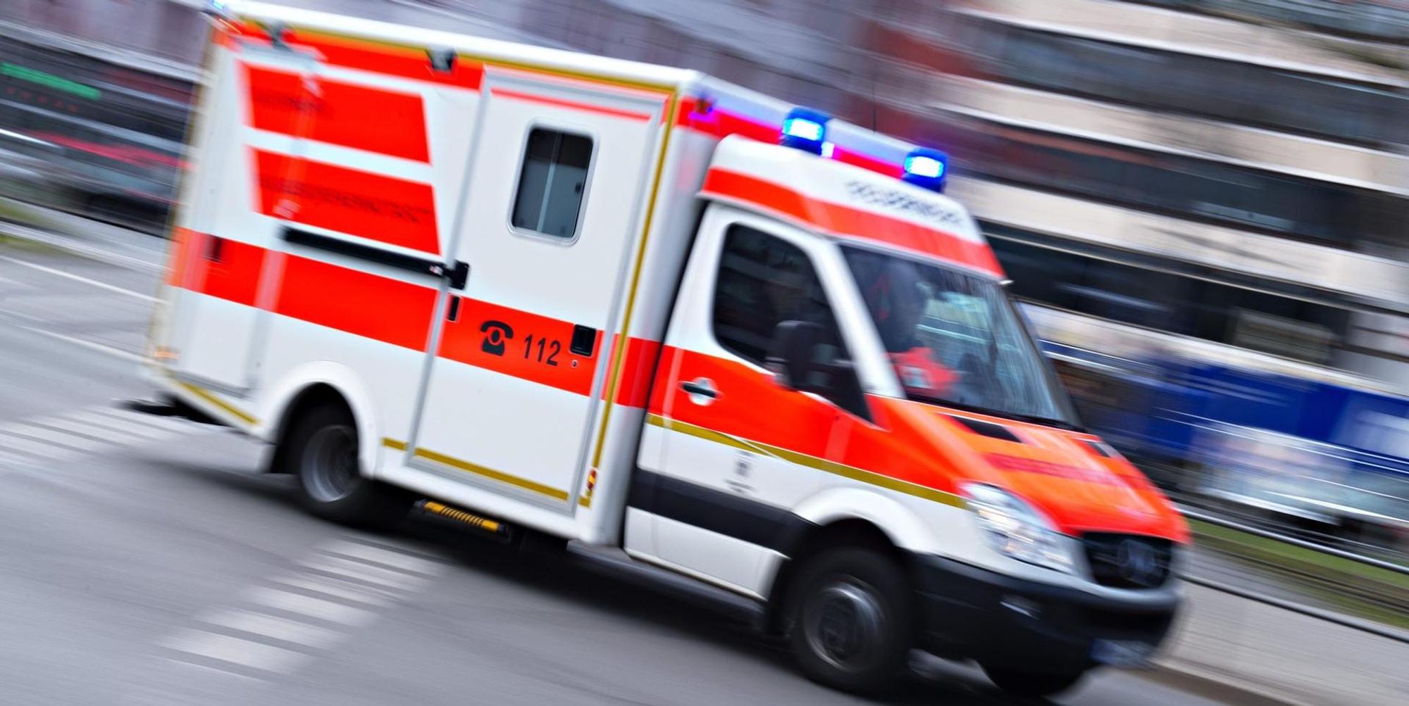 Rettungswagen 220621