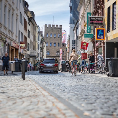 20190710features-mh4563