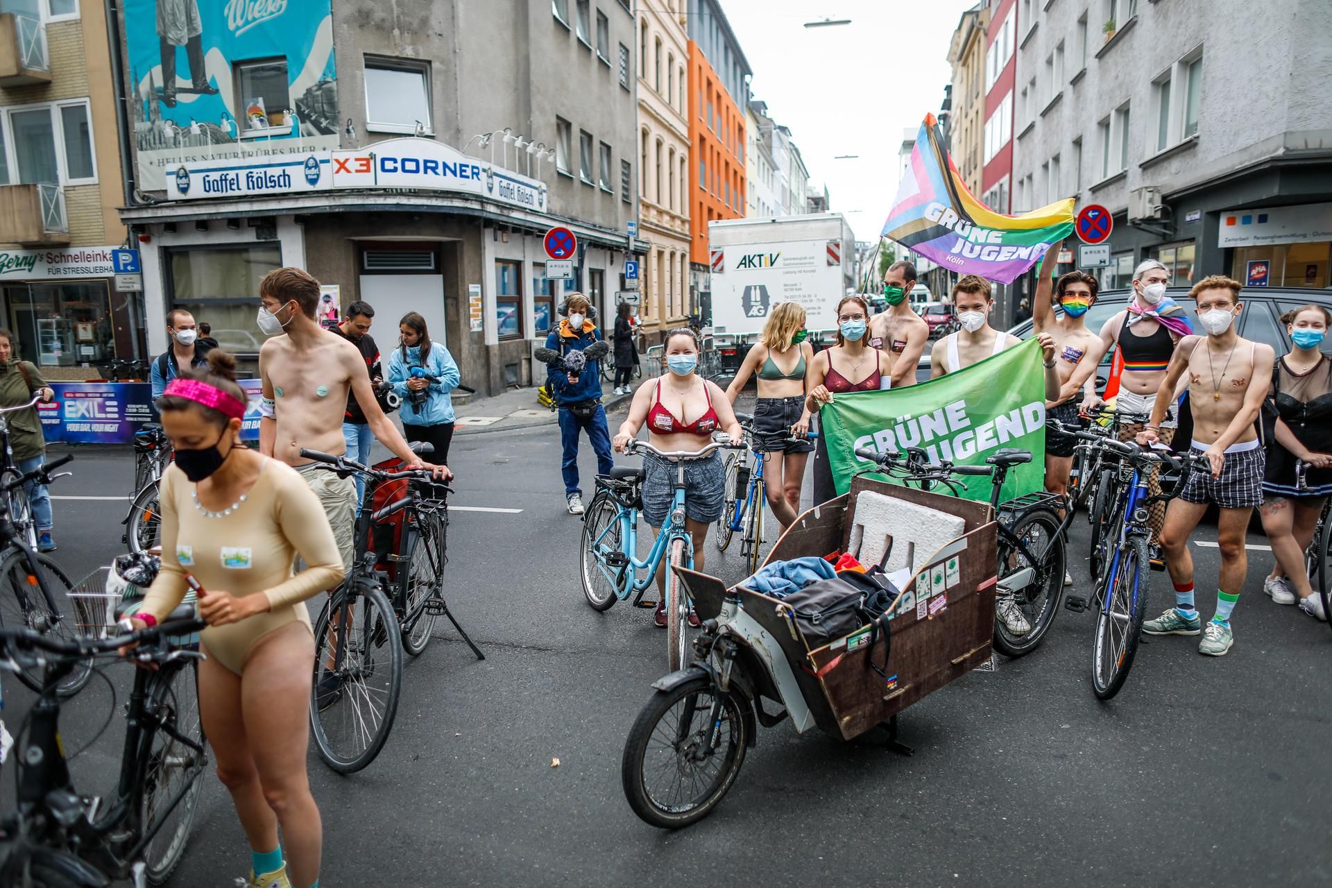Naked Bike Ride1