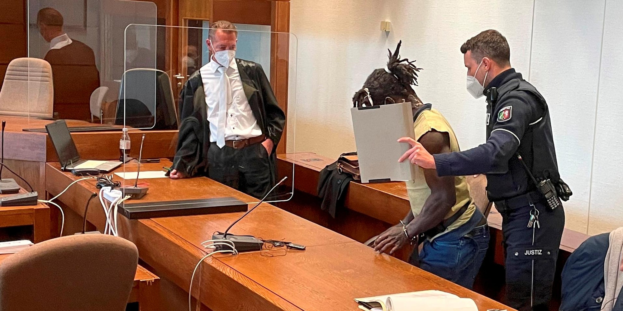 eric_x_siegaue_landgericht_koeln