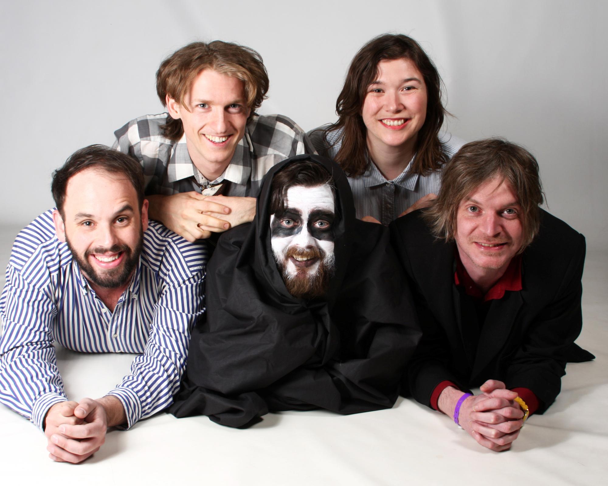 photo_Burning Hell_family-bySearsPortraitStudio2015