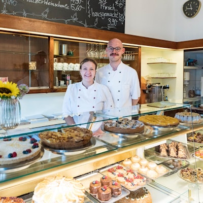 Cafe Osterspey Besitzer_ Roll