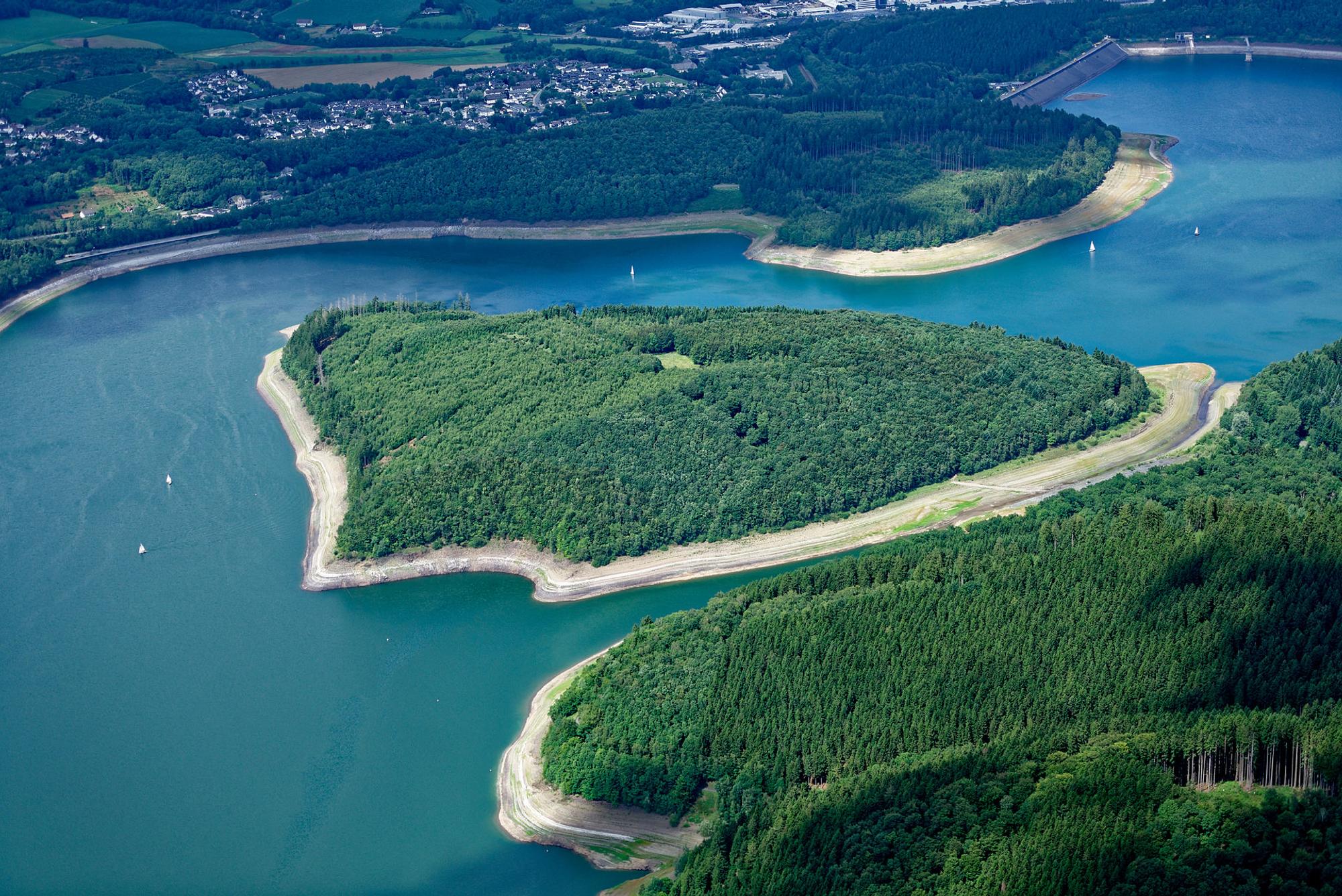 Gilberginsel_Attendorn_Biggesee_Gilberginsel_Wiki_3.0MichaelKramer