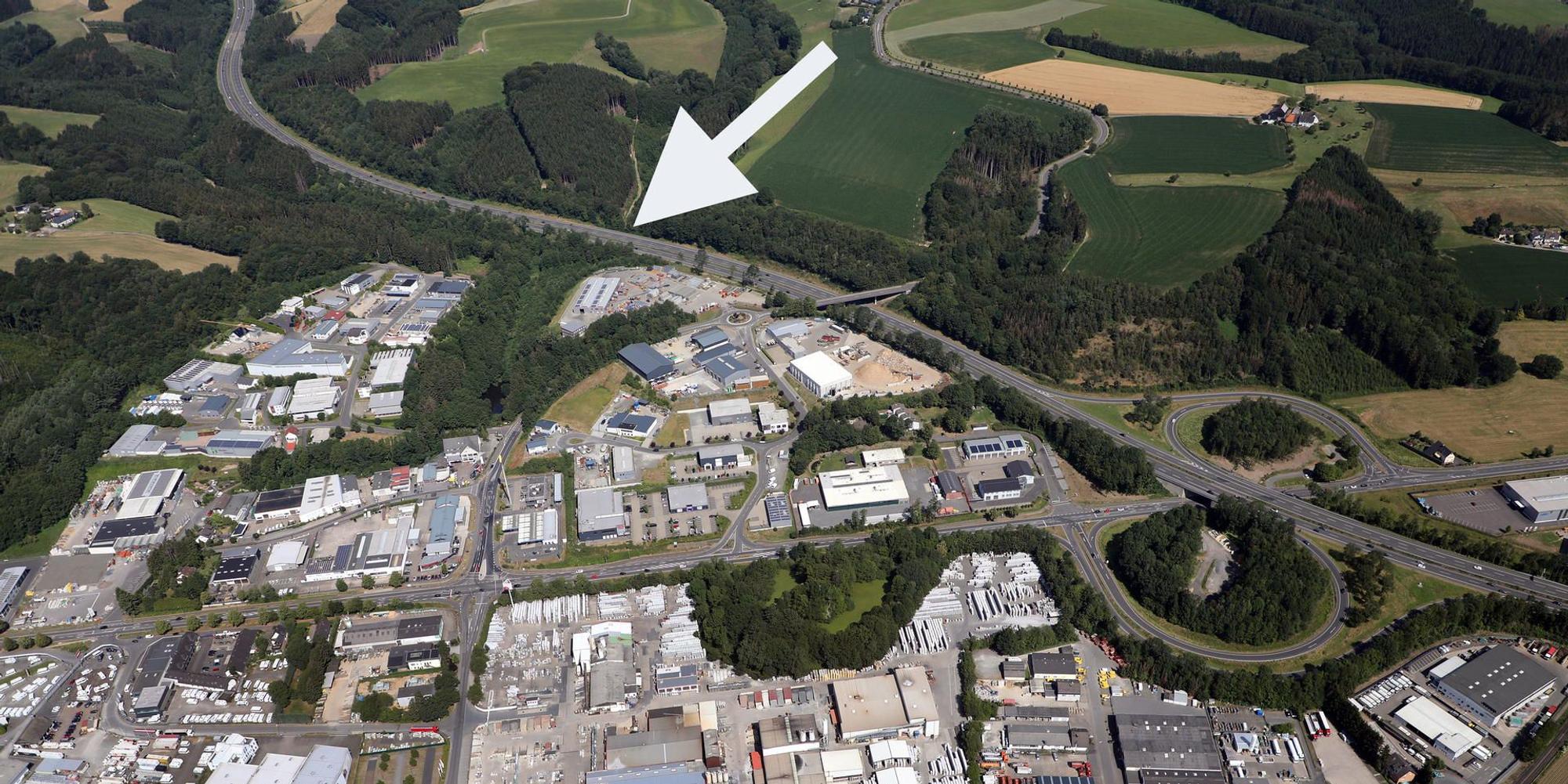 Ov_Industriegebiet_Hammermuehle_Burghof_2314_Pfeil