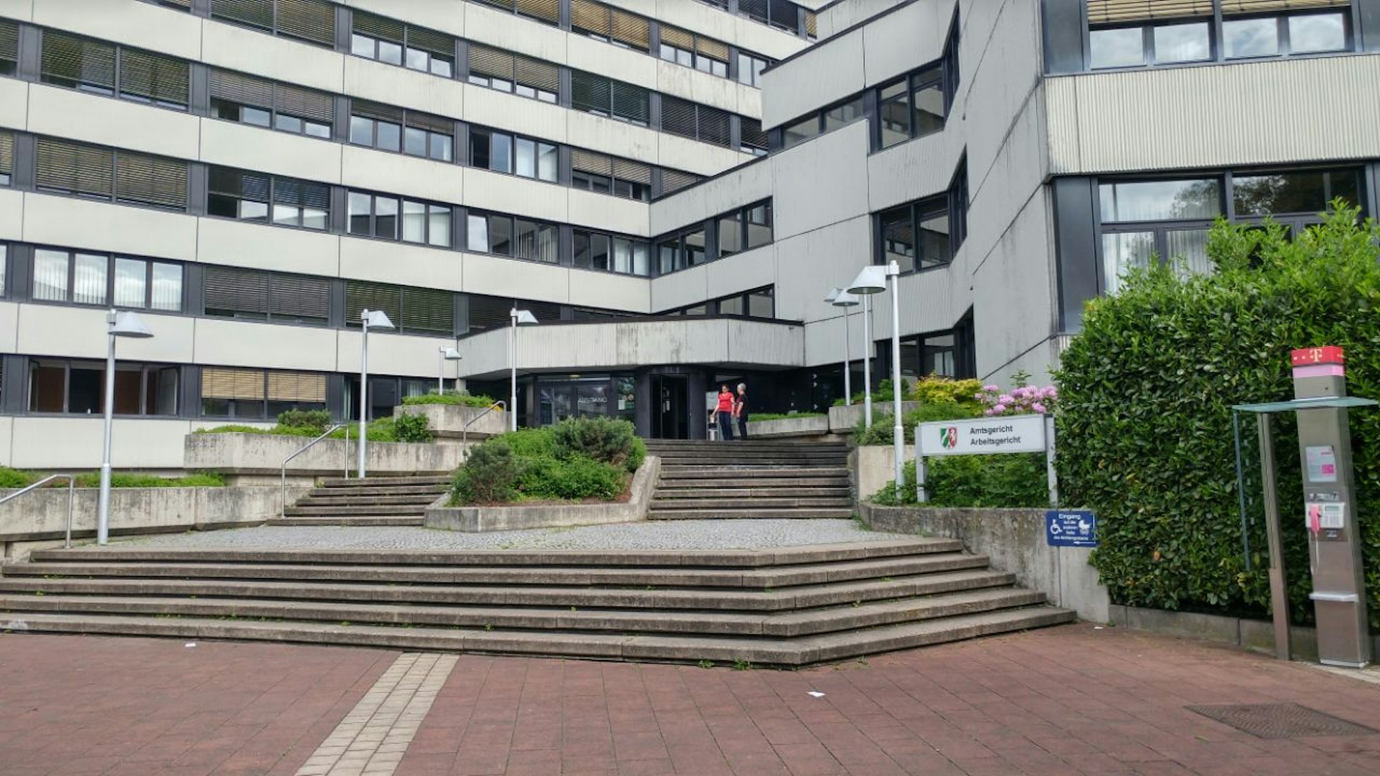 Der Eingang zum Amtsgericht Siegburg.