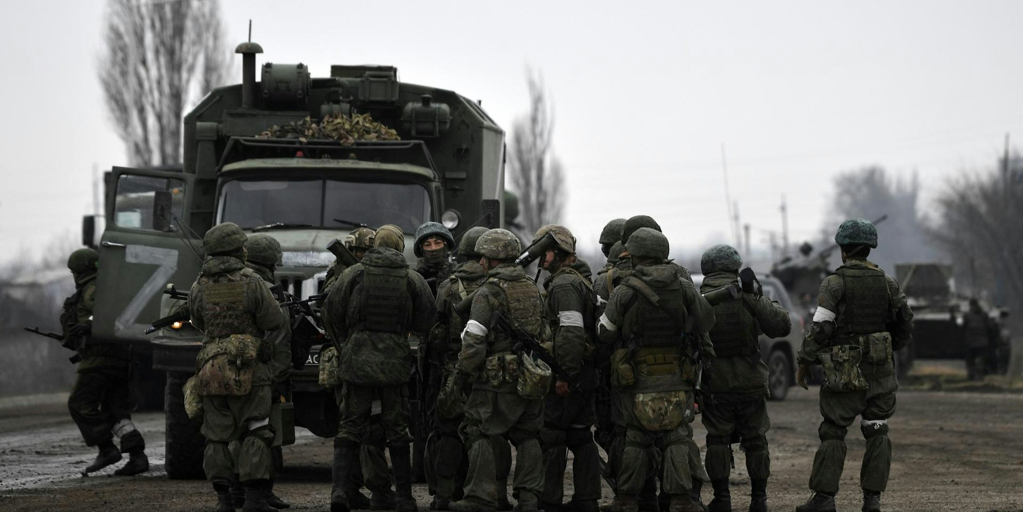 LKW Z Soldaten Russland