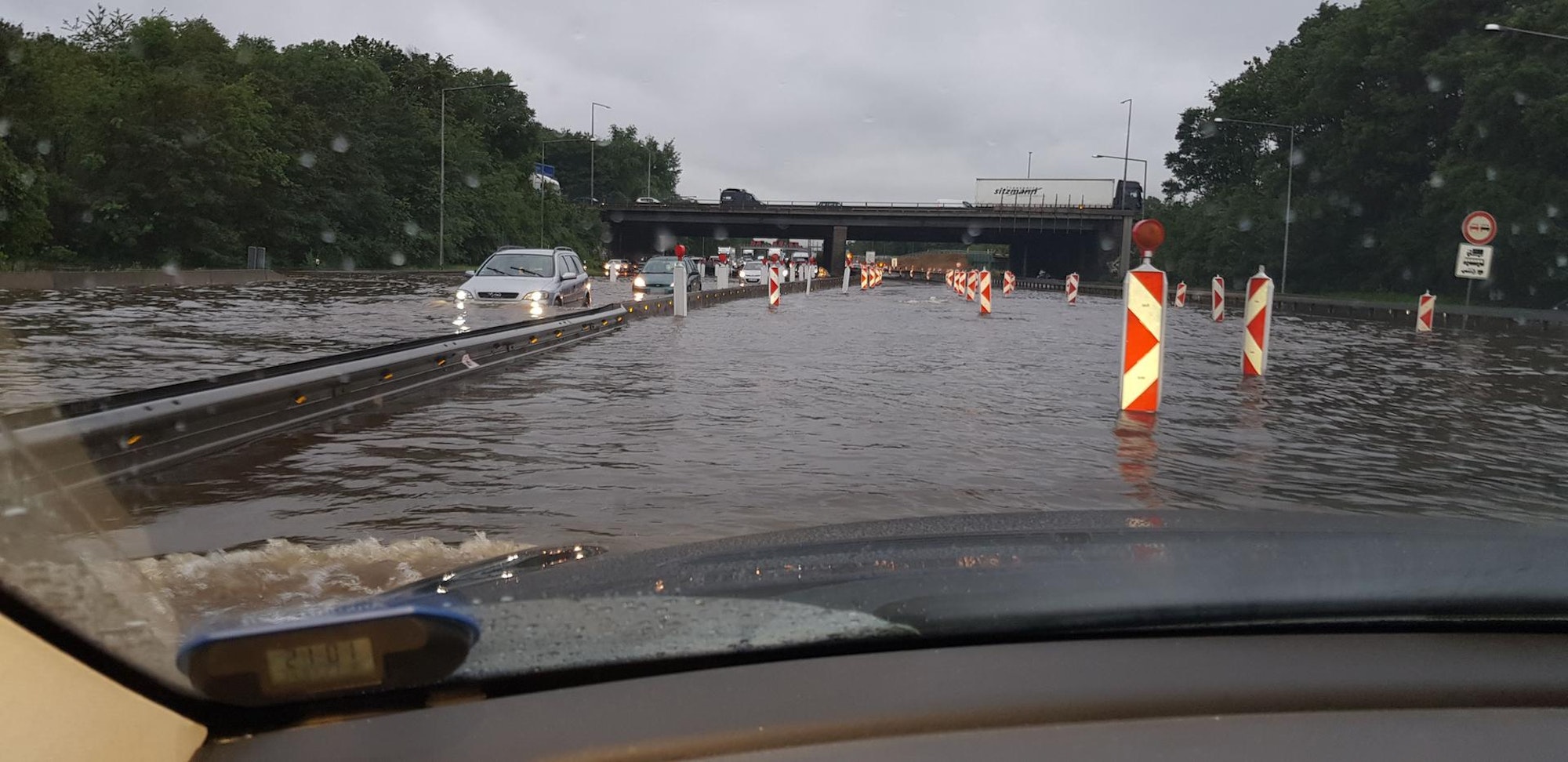 A1 unter Wasser (1)