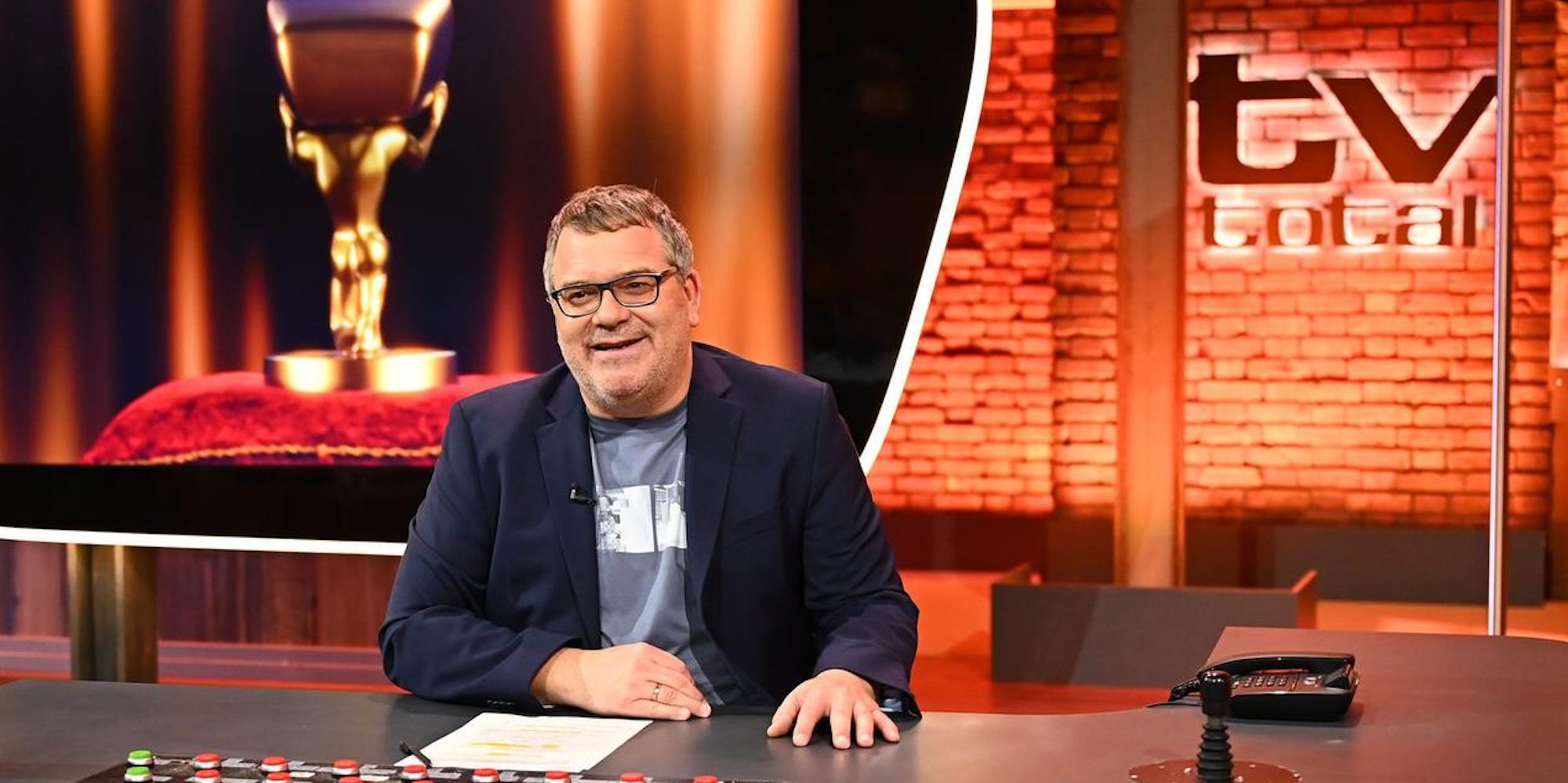 Elton TV Total
