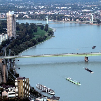 20140824max-zeppelin76