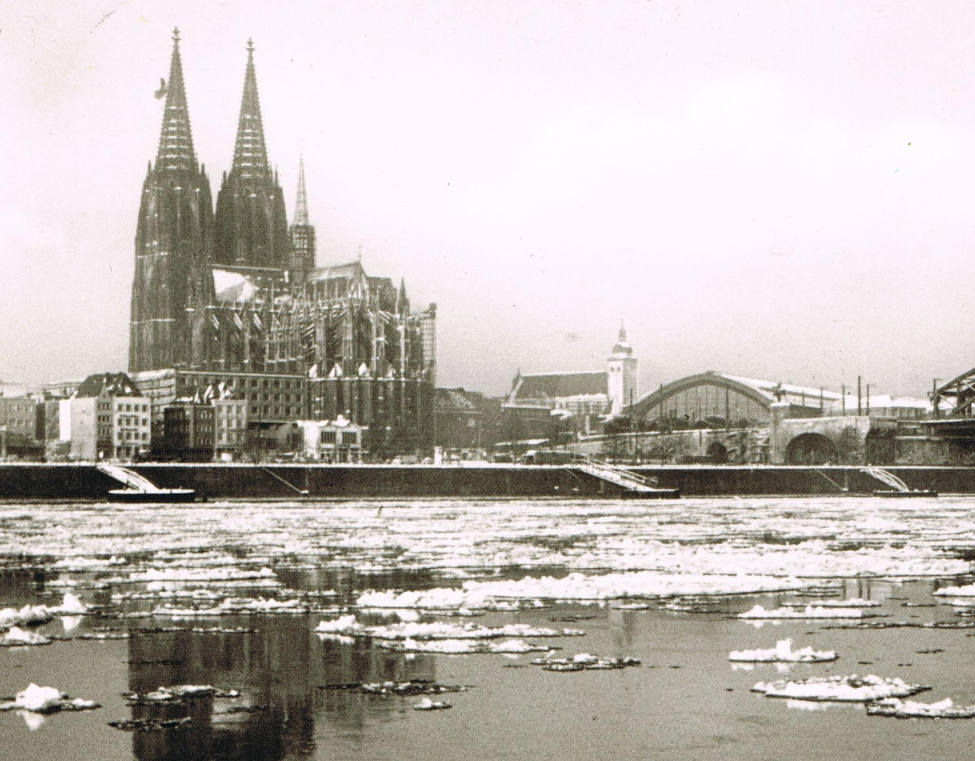 1963_eis auf dem rhein