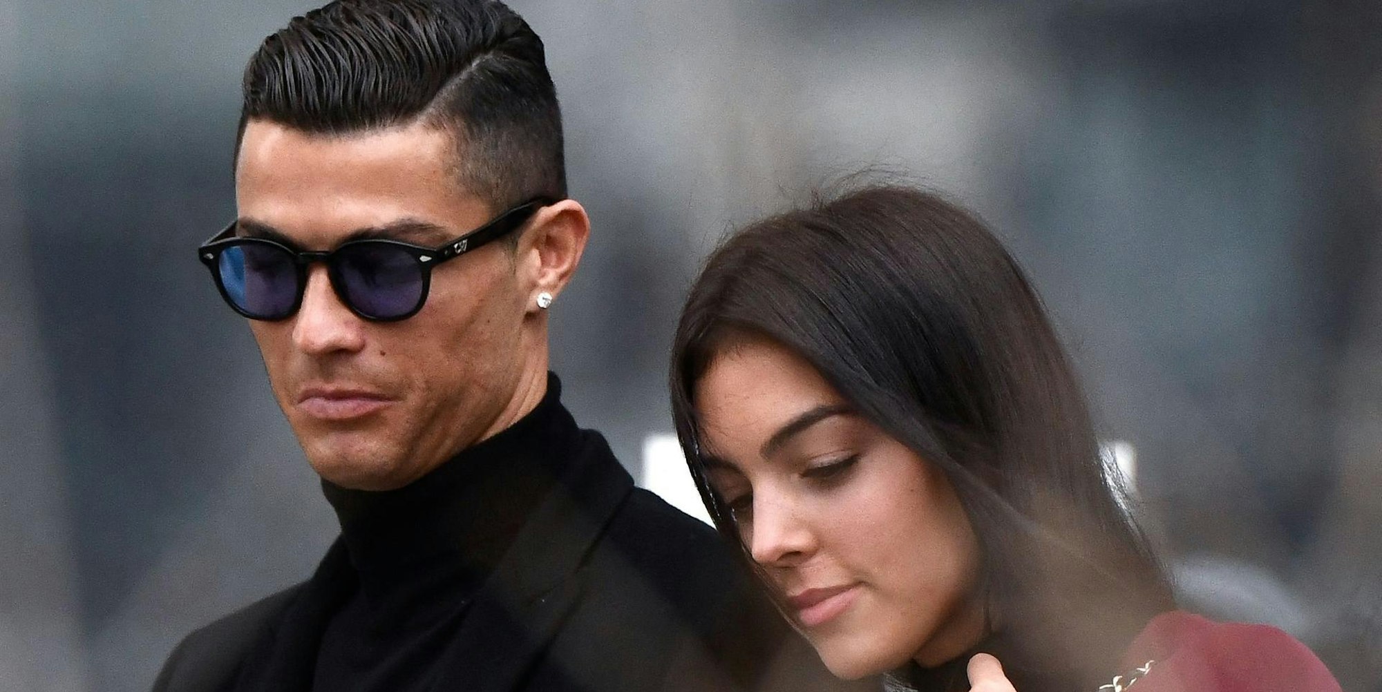 Ronaldo Georgina schwarz