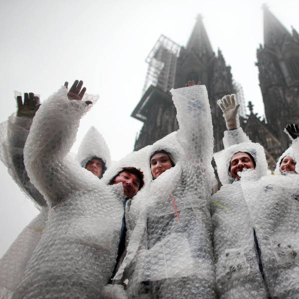 karneval vor dem dom
