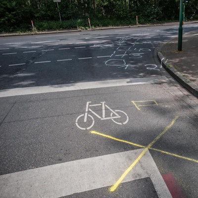 unfall-lkw-radfahrer_rar_rle_05122022ALF_7065