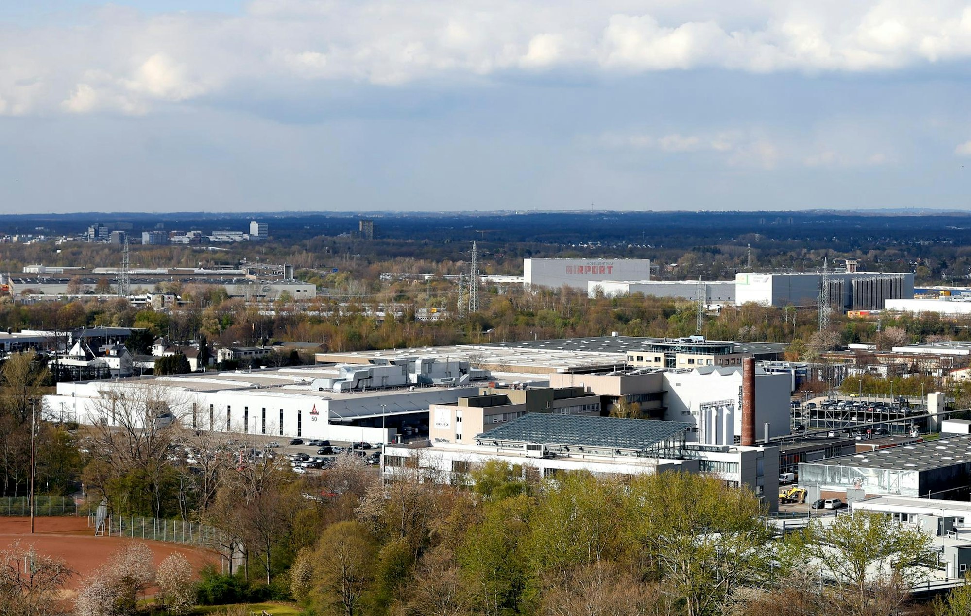 Deutz Hauptsitz Köln