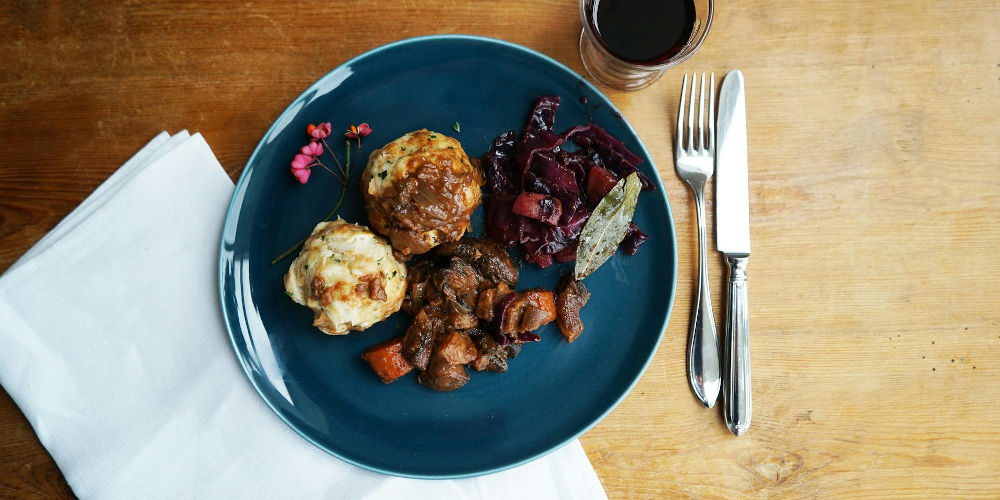 Semmelknoedel_mit_Pilz vegetarisch Feiertage REzept der woche