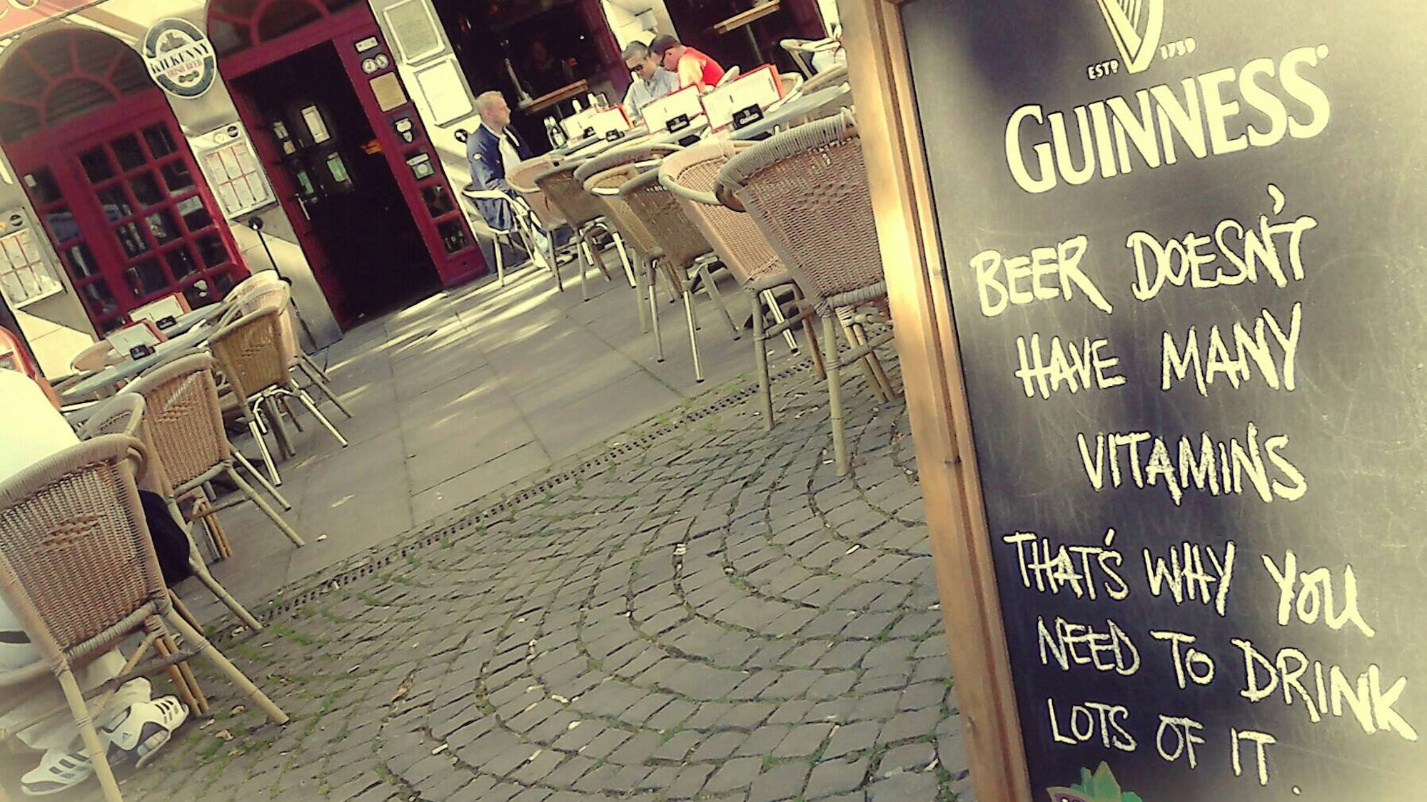 Außenbereich im Irish Pub „The Corkornian“