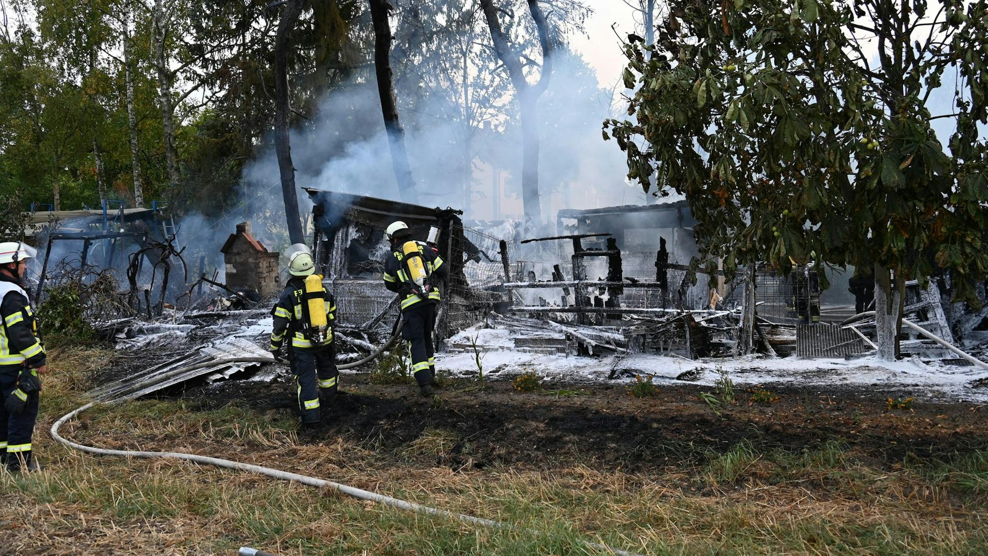 Abgebrannte Lauben in Bergheim.