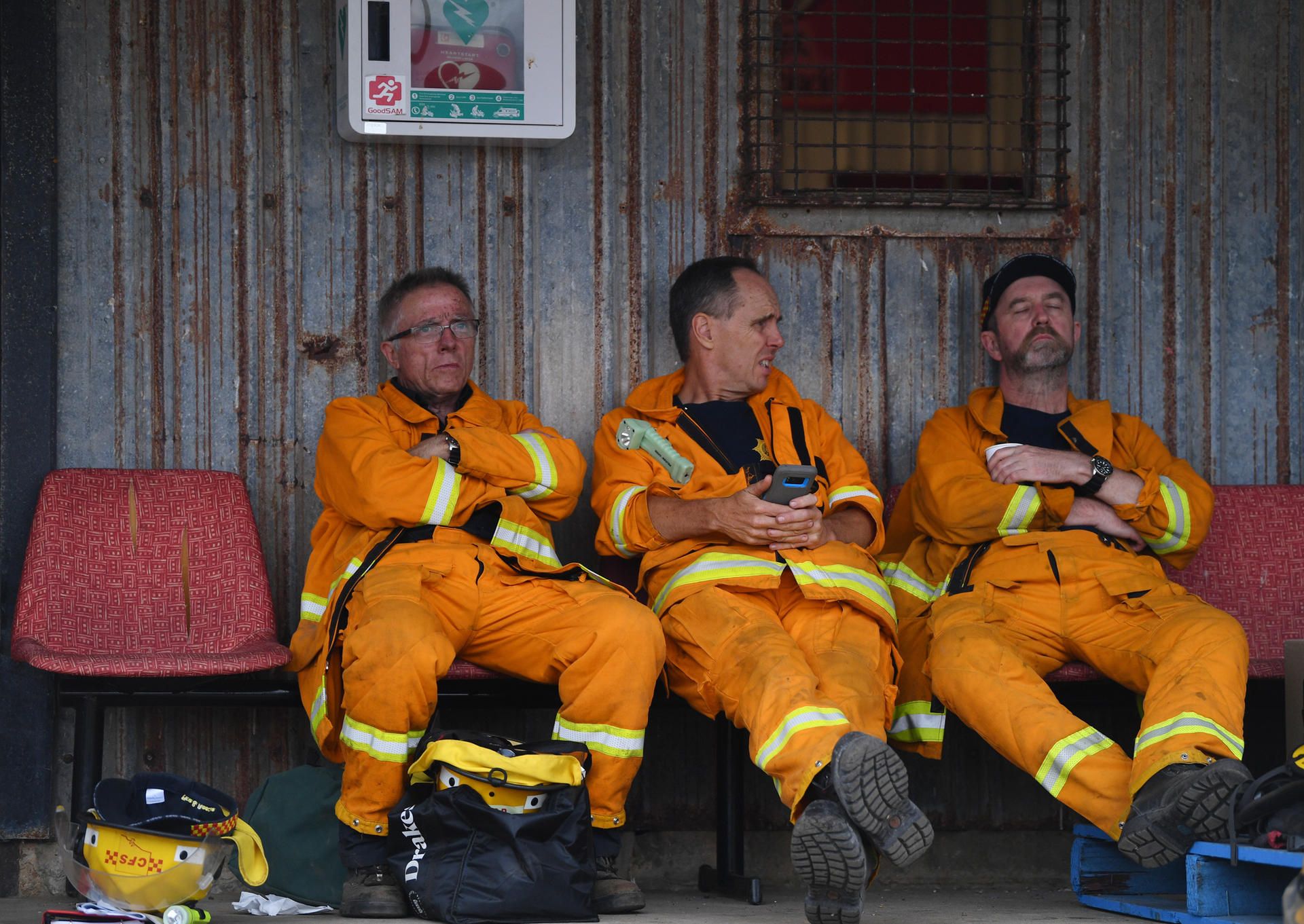 Australien Feuerwehrleute erschöpft