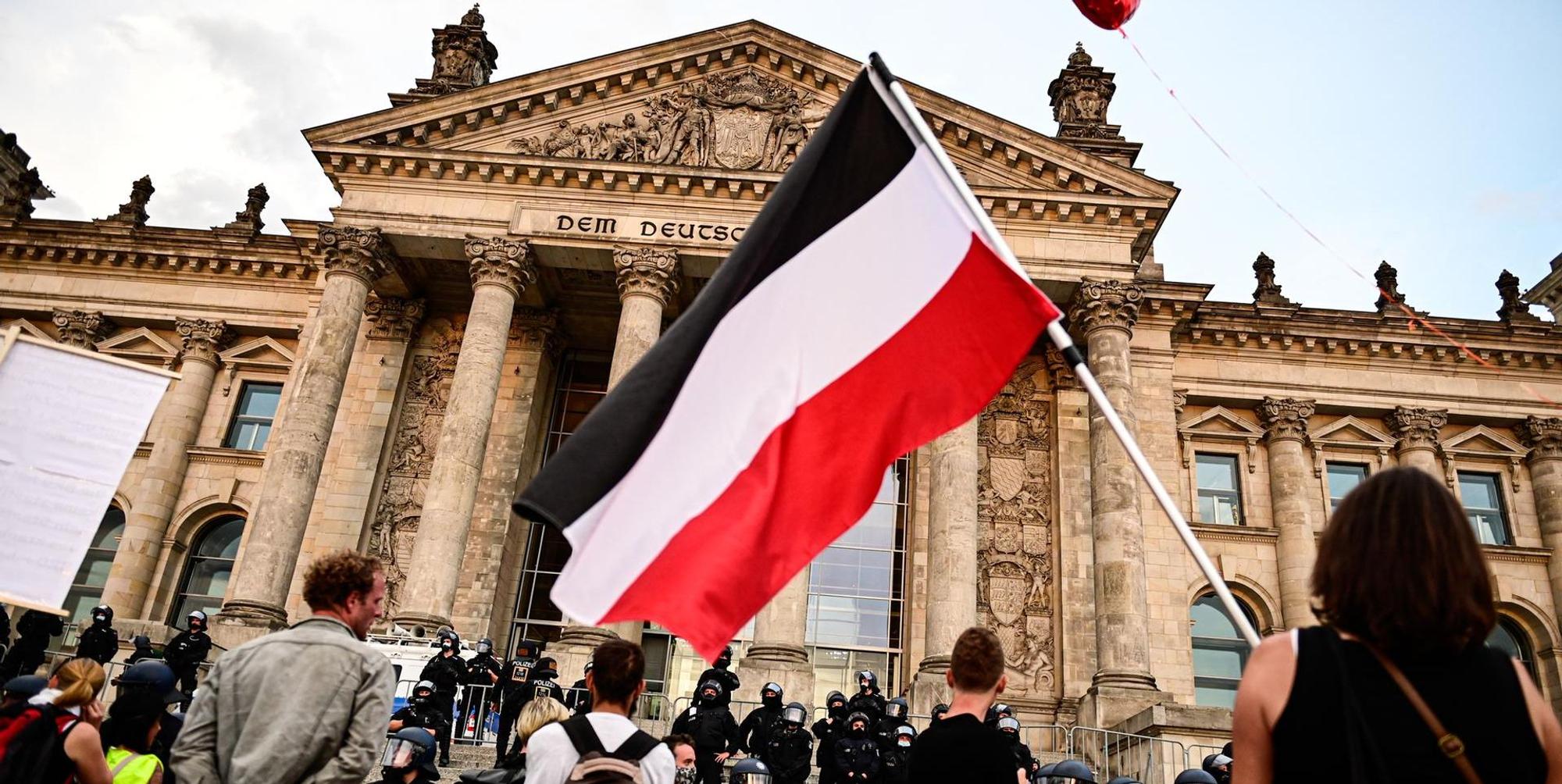 Reichskriegsflagge