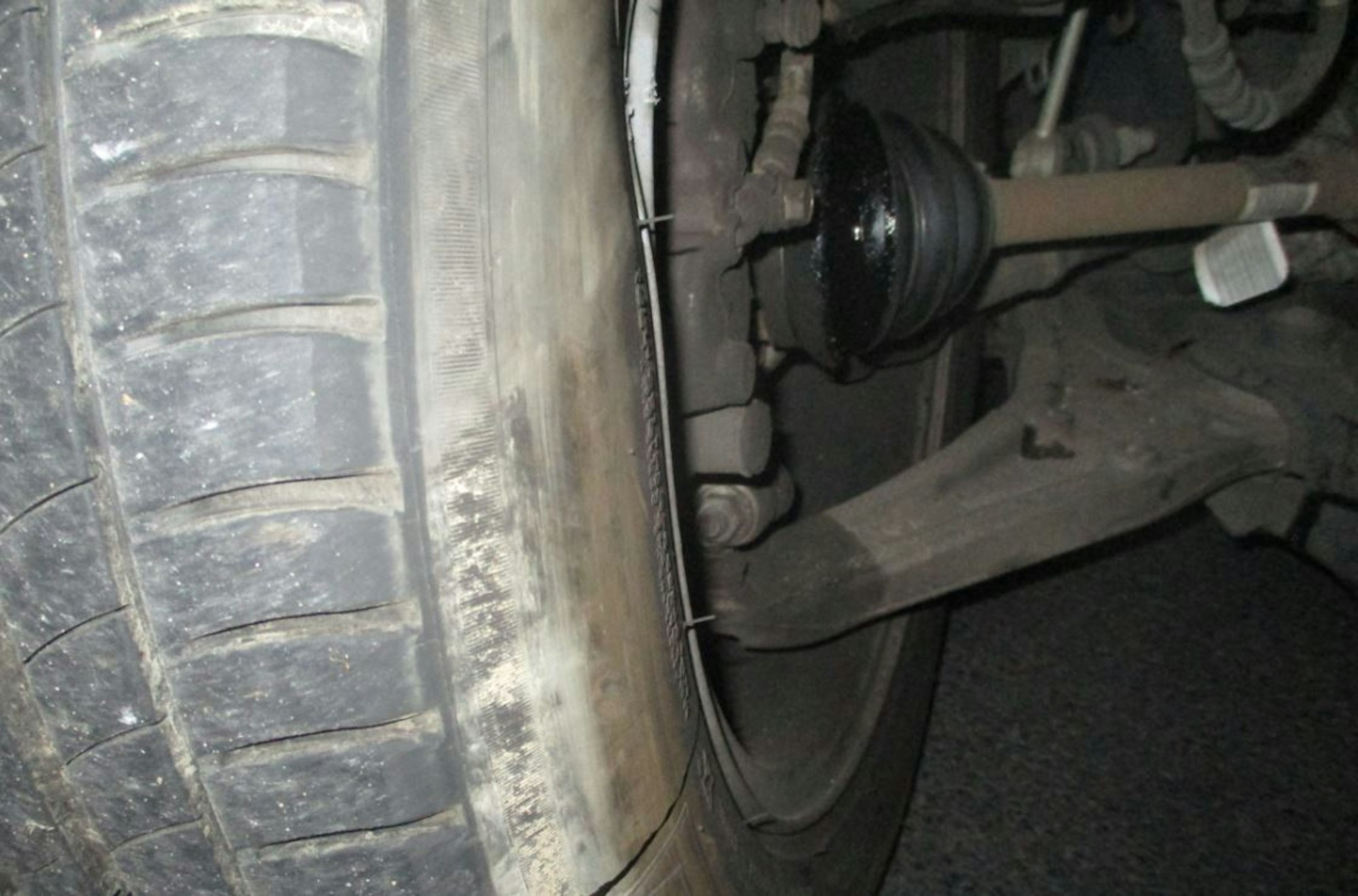 Beschädigung Streifenwagen