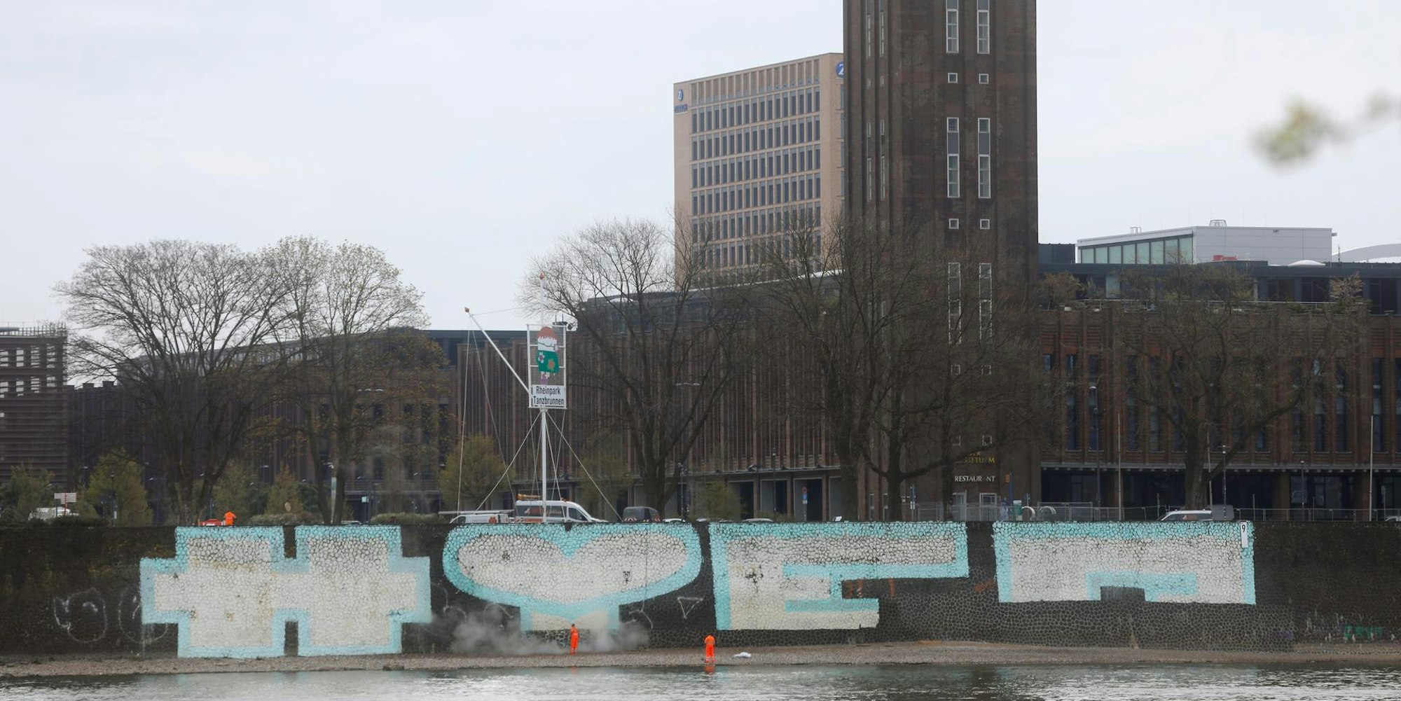 Graffiti am Rhein